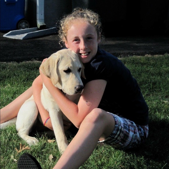 Meet your Posher, Courtney - Picture 1 of 1